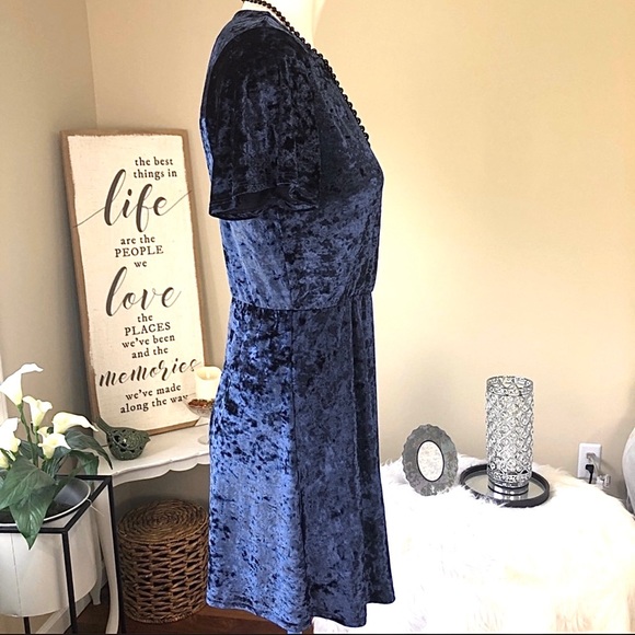 🌟🌟🌟SOLD🌟🌟🌟🎶 SHE WORE BLUE VELVET 🎶 L.A. HEARTS velvet dress Beautiful W - Picture 6 of 16